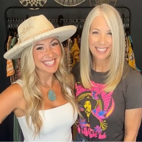 ☮️ Live Monday 11-3 at 4:00 PST - Picture 15 of 15